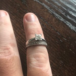 Near flawless LEO Engagement ring.